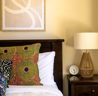 Calare Villa | Marcotta Guest Suite - Moments to Golf Course