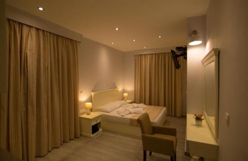 Plomari Apartment | Mare Studios Exclusive