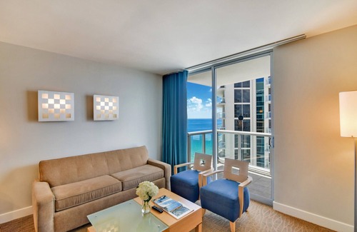 Sunny Isles Beach Hotel | Marenas Ocean View 1 Bedroom Apartment