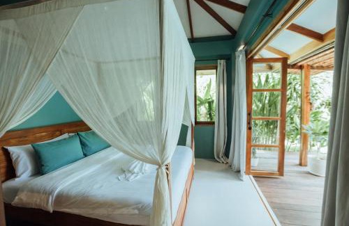 Catangnan Villa | Marevka - Pool Villa with garden