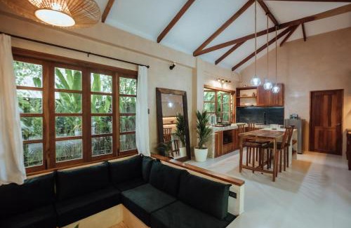 Catangnan Villa | Marevka - Pool Villa with garden