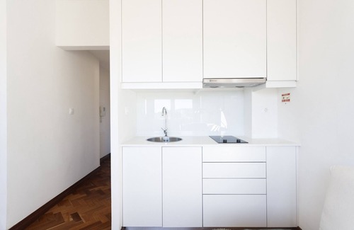 Santo Antonio Apartment | Margarita's Day in Lisbon - by Misha's Place (2C)