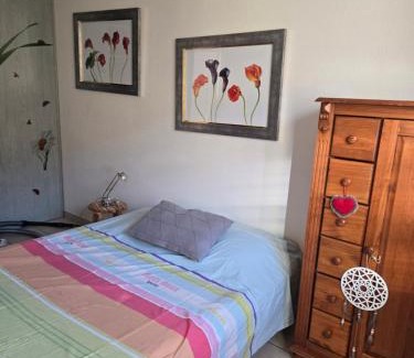 Laragne-Monteglin Bed & Breakfast | Margaux