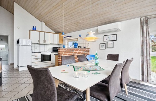 Lakolk House | "Mari" - 400m from the sea by Interhome