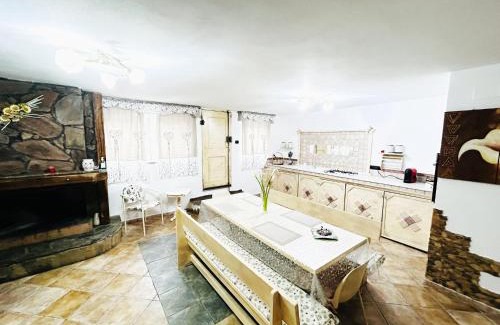 Serra li Pozzi House | Maria Antonietta House