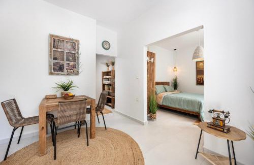 Marmari Apartment | Maria's Horse Farm House