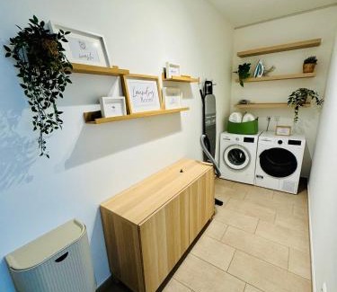 Edinghausen Apartment | Marie Curie Suite im Wissenschaftspark