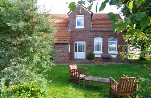 Dornum Apartment | Marijanas Ferienhof 1, Urlaub mit viel Platz zwischen Dornumersiel und Bensersiel, gehört zum Café Kunterbunt