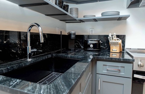 East Market District Apartment | Marin – Elegant Suite with En-Suite Baths & Full Kitchen