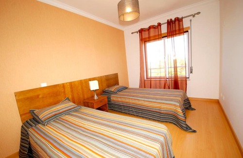 Nazare Apartment | Marina - 3 bedroom sea view apartment in complex with pools