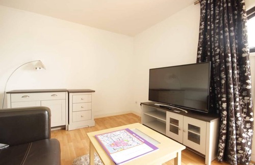 Hull Apartment | Marina Humber View Apartment