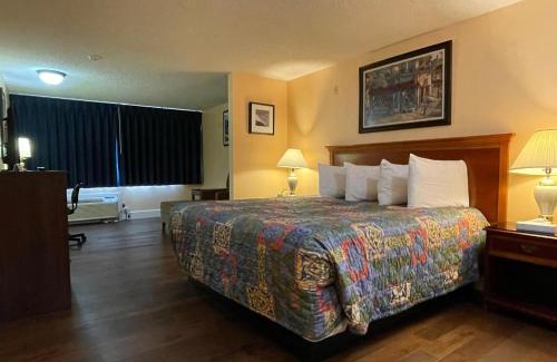 Des Moines Hotel | Marina Inn Des Moines/SeaTac