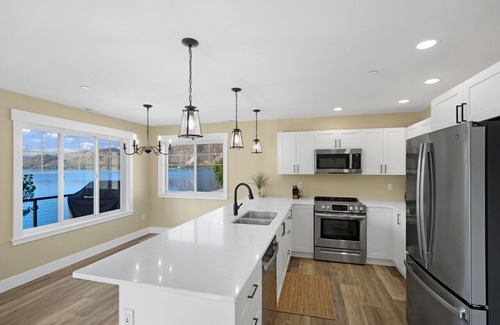 Oroville Cottage | Marina Lookout - The best vibe in Veranda Beach