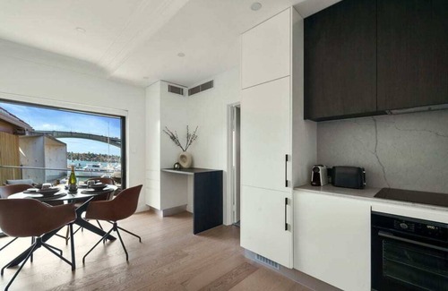 Drummoyne Apartment | Marina Magic on Sydney Harbour Front