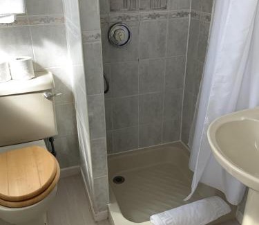 St. Helier Hotel | Marina Metro Hotel