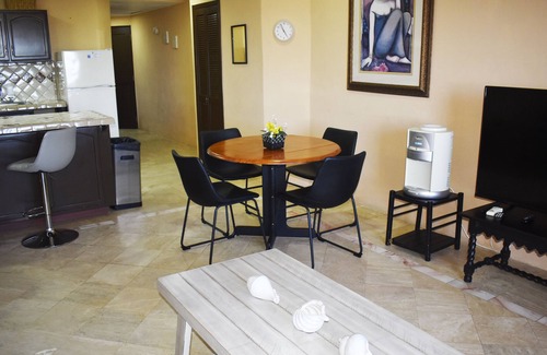 Bella Vista Condo | Marina Pinacate A-520 Port View 1 Bed/1 Bath