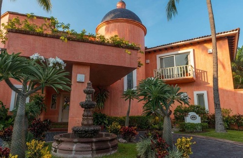 Isla Iguana House | Marina Punta Iguana, Puerto Vallarta 10 guest.