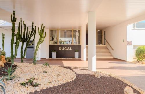 Villeneuve Loubet Beach Apartment | Marina Star Azurée le ciel le soleil et la mer entre Antibes et Nice 50m2 rien que pour vous avec vue panoramique sur mer garage privé terrasse plage a 150 m