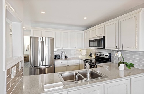 Bohicket Marina Village Condo | MARINA VIEWS- Amazing 1 bd retreat at Bohicket, Seabrook Luxury Getaway!