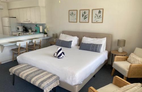 Hollywood South Central Beach Apartment | Marine Villas # 6