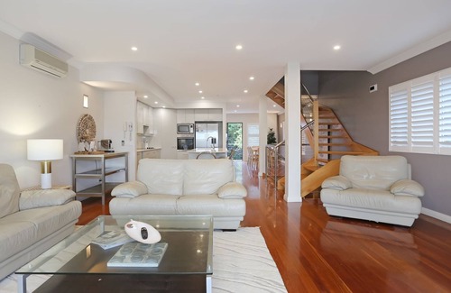 Hawks Nest House | Mariners Mark 7 in Hawks Nest