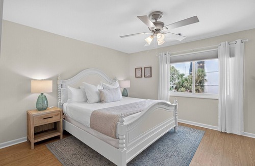 Isle of Palms Hotel | Mariners Walk 3f by Wild Dunes, Oceanfront