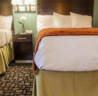 Novato Hotel | Marinwood Inn & Suites