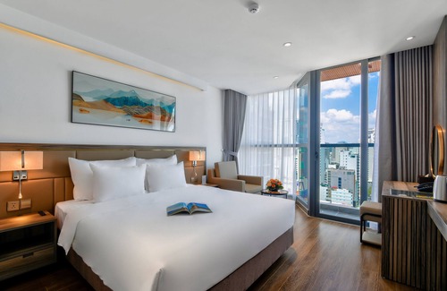 Tran Phu Beach Hotel | Maris Hotel Nha Trang
