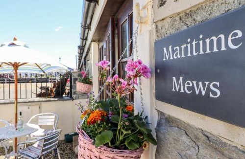 Borth-y-Gest House | Maritime Mews, 6 The Oakleys