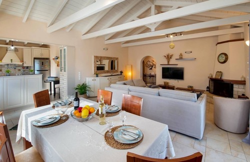 Makratika Villa | Maritina Villa - Three Bedroom Villa, Sleeps 6