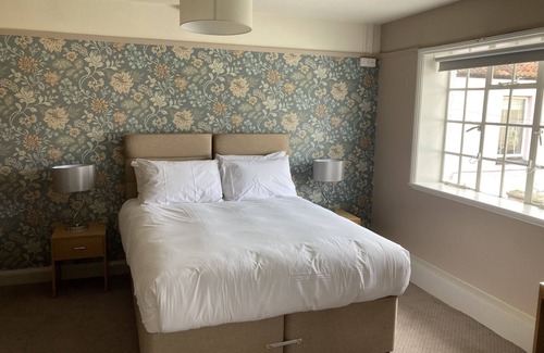 Glastonbury Hotel | Market House