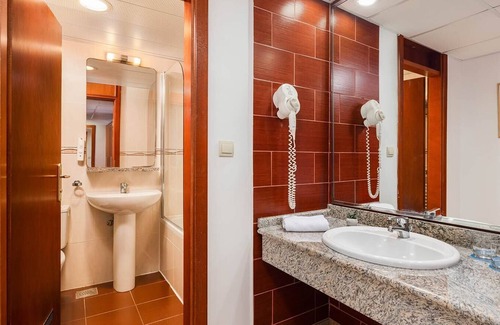 Cove Tri Zala (Zrnovo) Hotel | Marko Polo Maradiso Hotel by Aminess