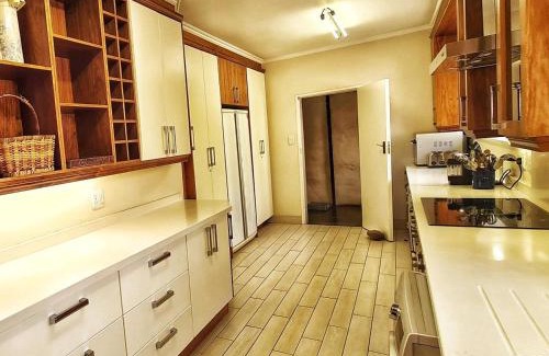 Dullstroom Apartment | Marks Cottage