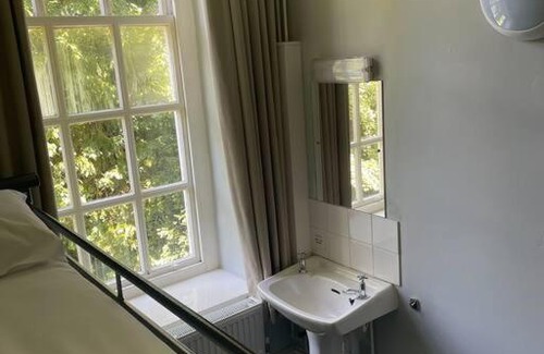 Llandudno Junction Apartment | Marle Hall - Dorm Rooms (Red)