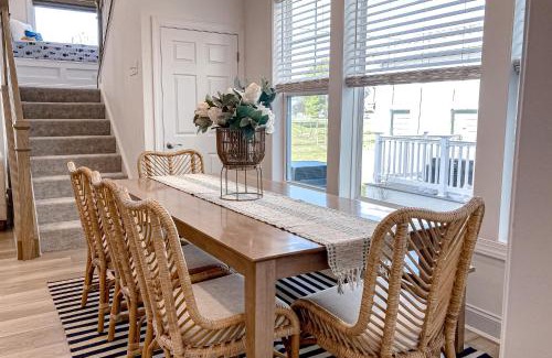 Cedar Neck House | Marlin Chase - 30266 Kona Dr