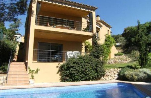 Icmeler Villa | Marmaristde Huzurlu ve Güvenli bir tatil geçirmek için lüks villa