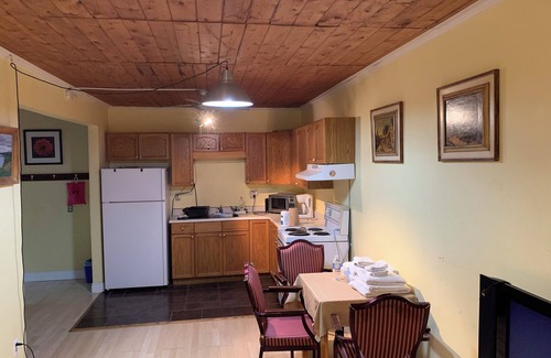 Marmora Apartment | Marmora and Lake Inn Apartment