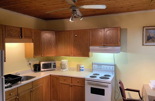 Marmora Apartment | Marmora and Lake Inn Apartment