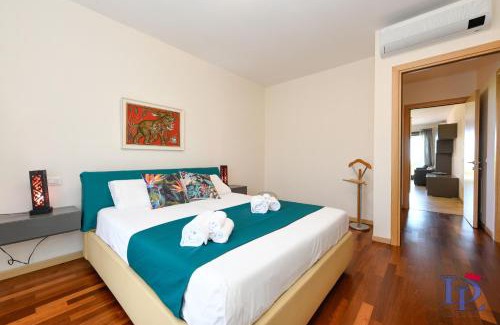 Rivoltella Apartment | Marriott Co2 apartment in Residence Vistalago with 5 pools DesenzanoLoft Official Partner Homes & Villas by Marriott Bonvoy