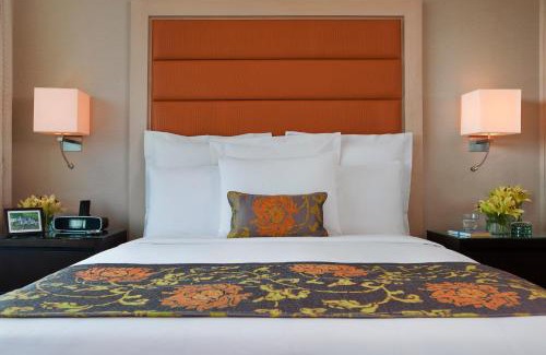 Powai Hotel | Marriott Executive Apartment - Lakeside Chalet, Mumbai