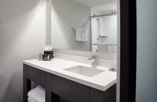 Windsor Hotel | Marriott Hartford/Windsor Airport