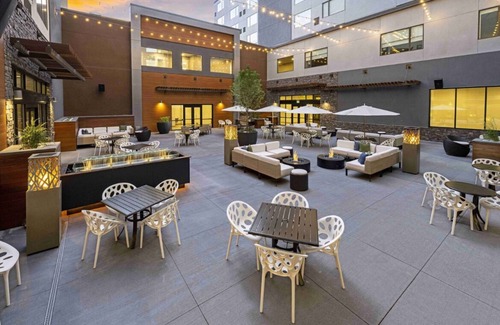 Downtown Colorado Springs Hotel | Marriott Hotel in downtown Colorado Springs with indoor pool,WiFi, fitness room