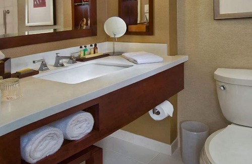 Jeffersontown Hotel | Marriott Louisville East