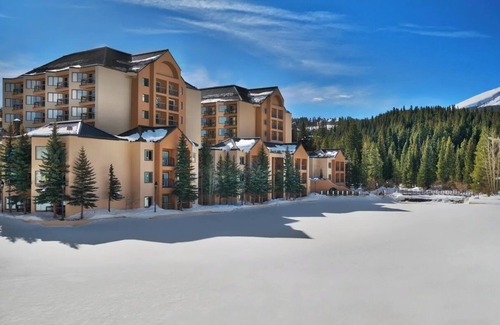 Peak 9 Villa | Marriott's Mountain Valley Lodge at Breckenridge full resort access