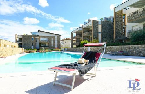 Rivoltella Apartment | Marriott Warda Lovely Suite DesenzanoLoft Official Partner Homes & Villas by Marriott Bonvoy