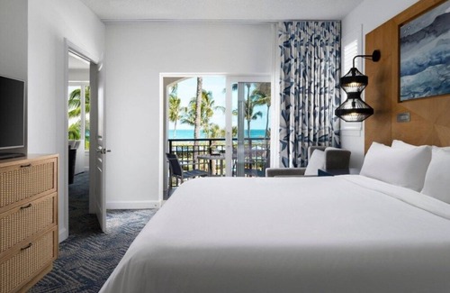 Palm Beach Shores Hotel | Marriotts Ocean Pointe - Spacious 1 Bedroom