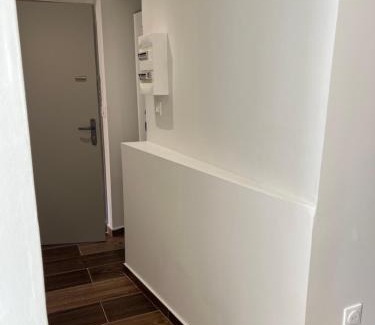 Saint-Henri Apartment | Marseille 16e