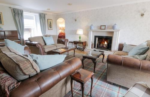 Lanark House | Marshill Farm House