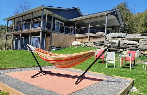 Gilmour Cottage | Marshmallow home, entire four bedrooms house