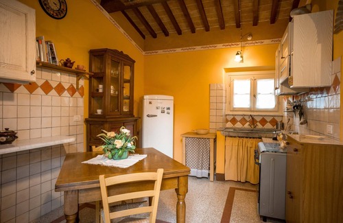 Santa Maria del Giudice House | Marta Guest House